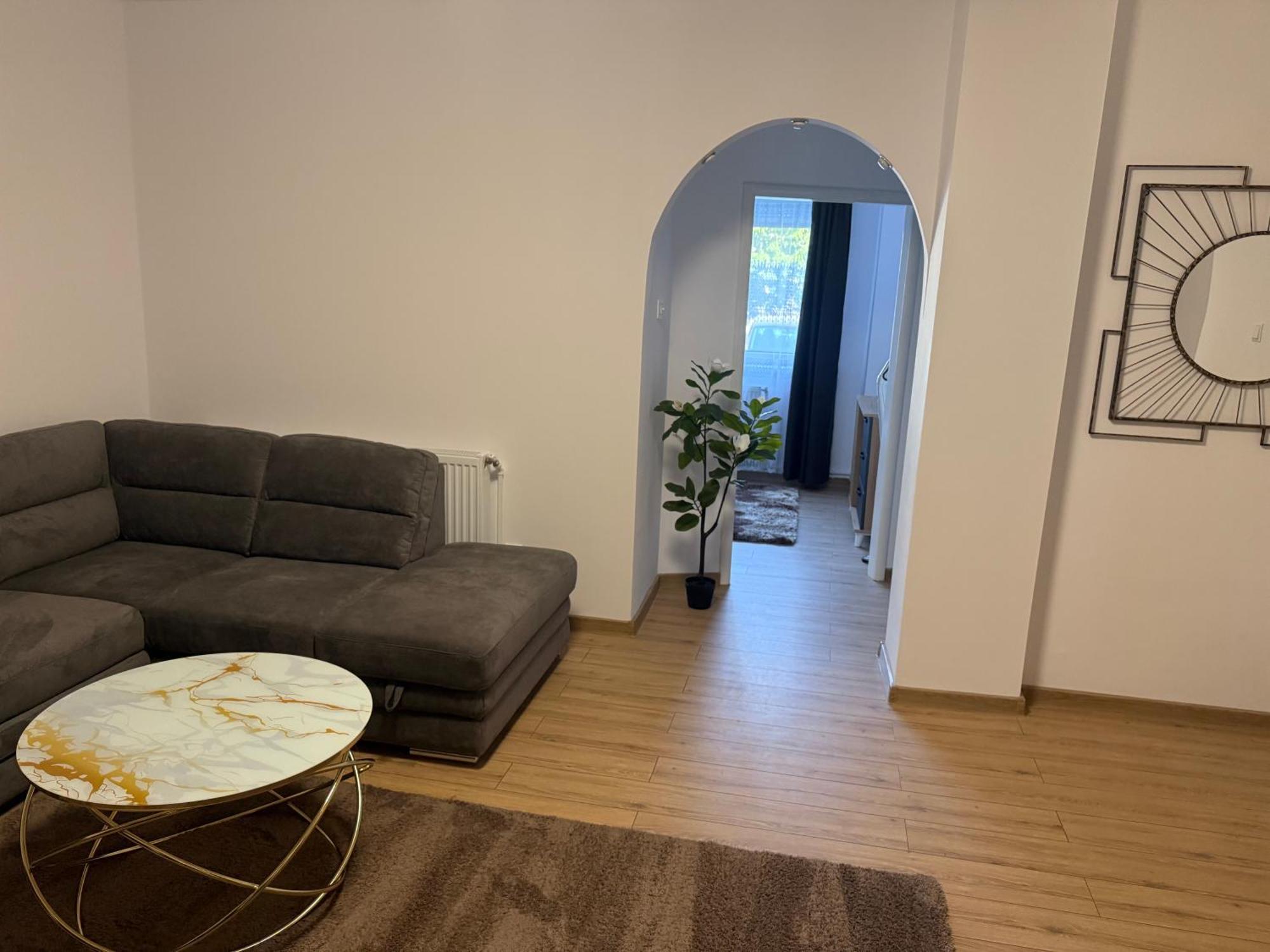 Modernul Apartament De Langa Castel Hunedoara Exterior photo